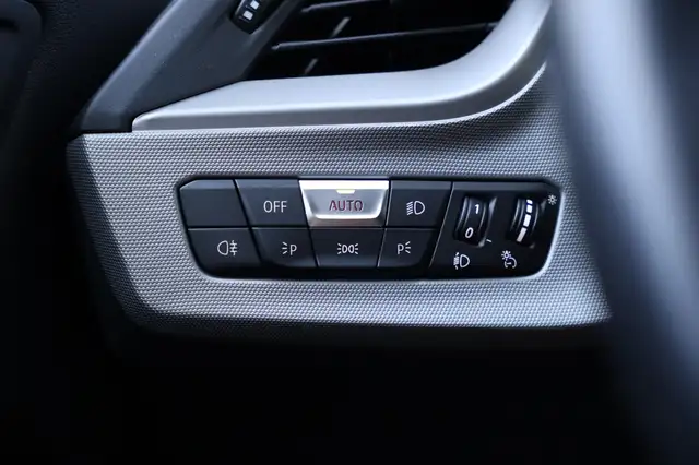 BMW 1 Series view 27