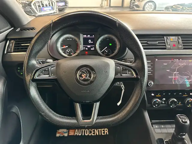 Skoda Octavia view 7