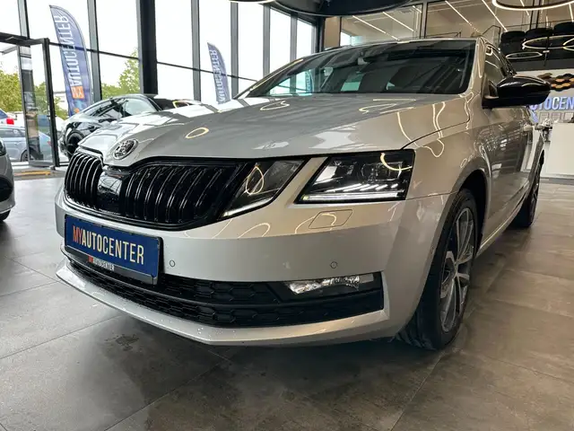 Skoda Octavia view 4