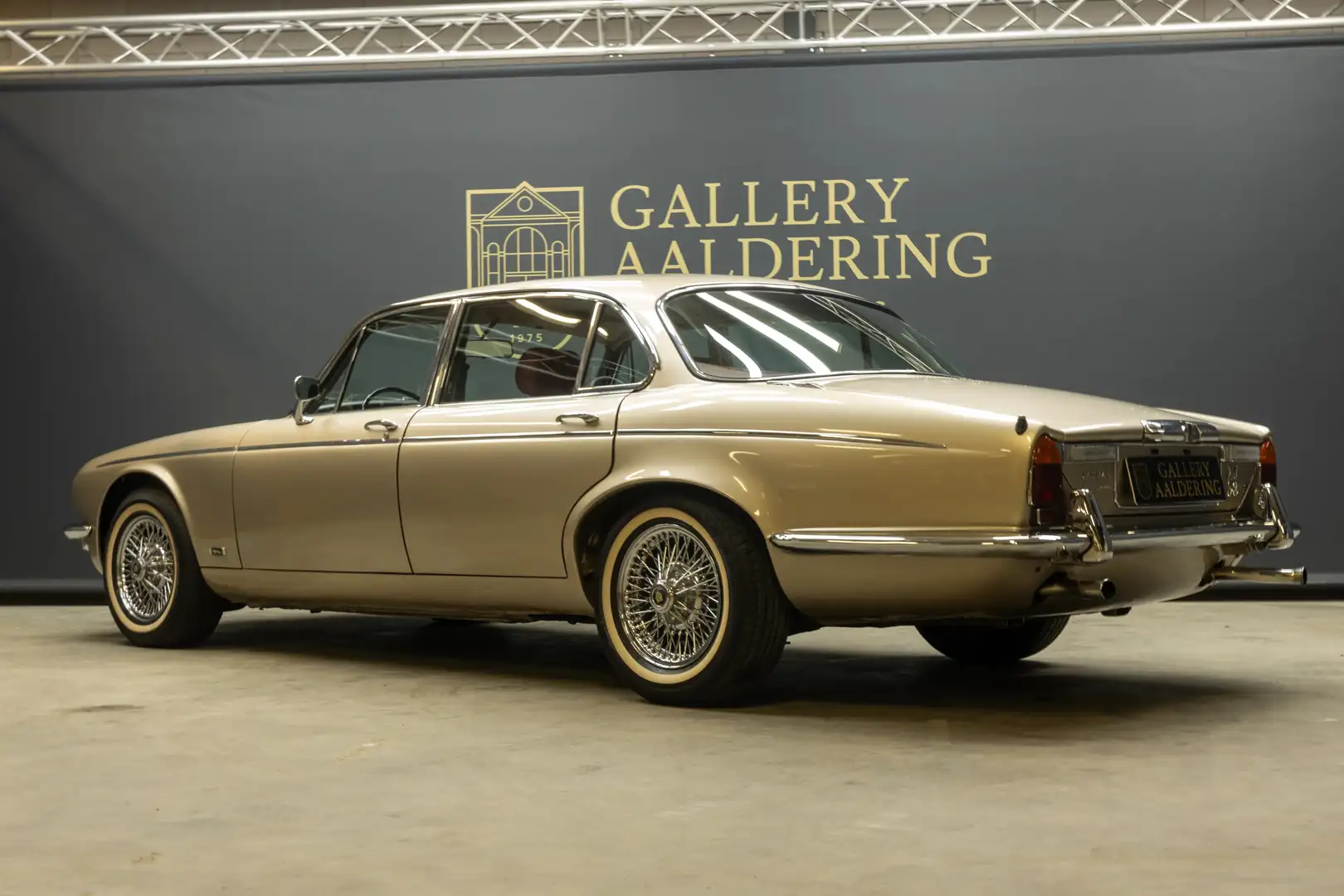 Jaguar XJ12 L Series 2 "Golden Sand with Mulberry Red leather" - 2