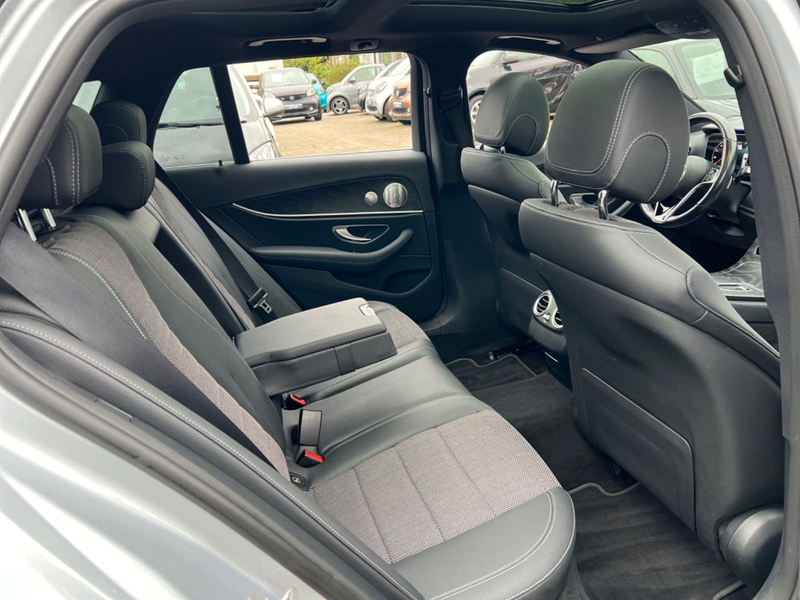 Mercedes-Benz E 300 T d e*AMG*360°KAMERA*PANO*DISTRO*AMBIENTE — photo 18