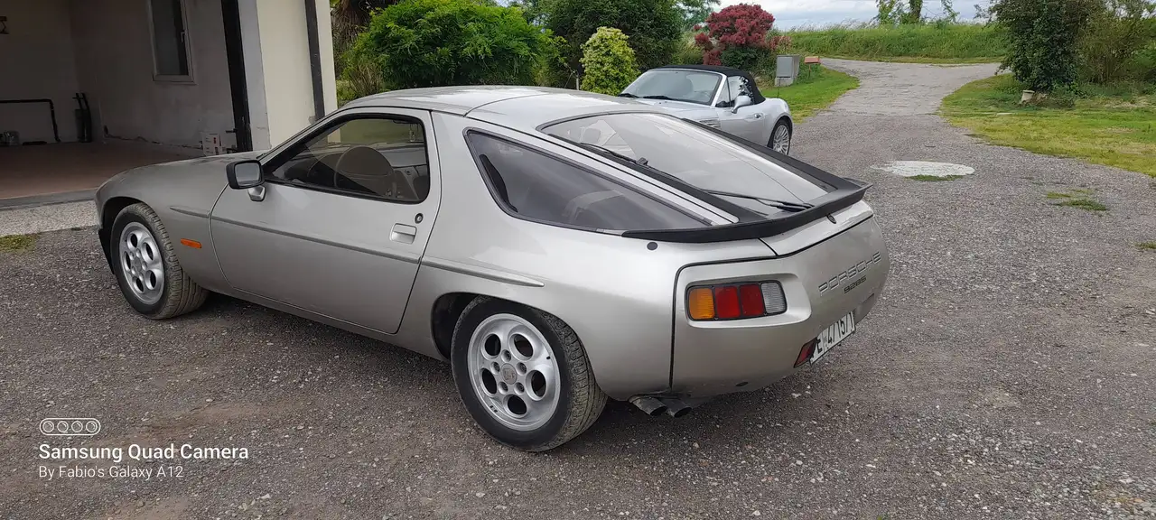 Porsche 928 4.7 S, foto 2