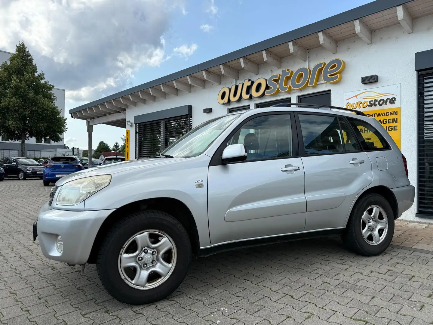 Toyota RAV 4 4x2 92 kW (125 PS), Schalt. 5-Gang, Frontantrieb Argent - 1