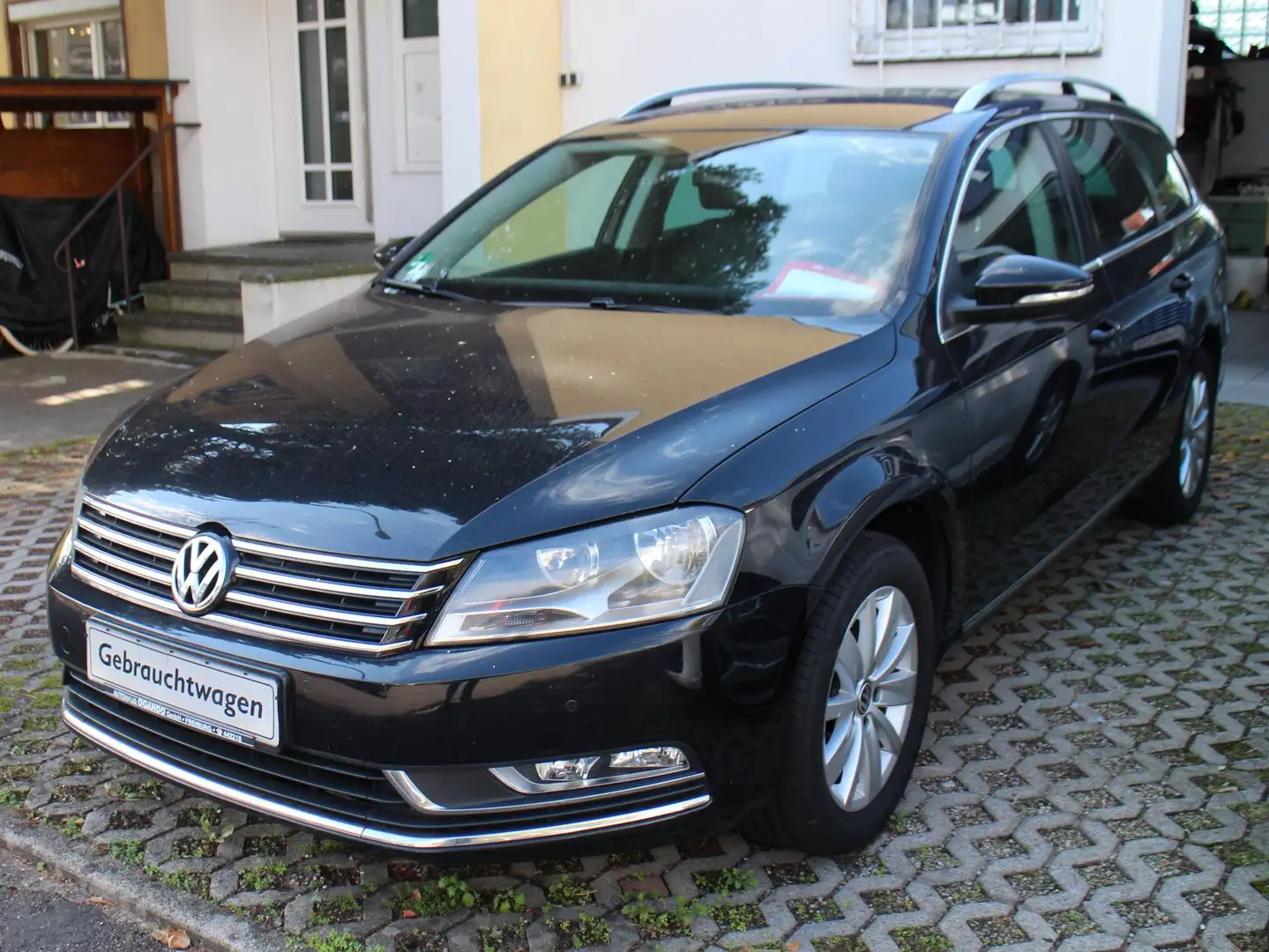 Volkswagen Passat Variant 2.0 TDI BMT/Navi/CD/SHZ/AHK/PDC/Multi/elFH/Alu Schwarz - 1