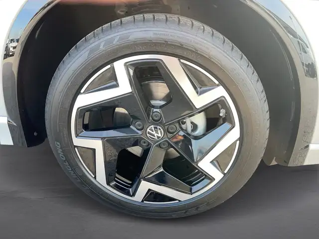 Volkswagen Tiguan view 7