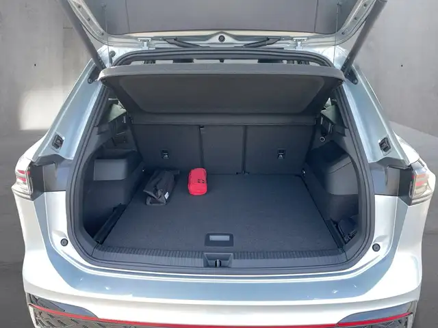 Volkswagen Tiguan view 13