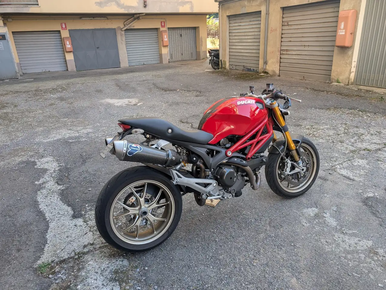 Ducati Monster 1100