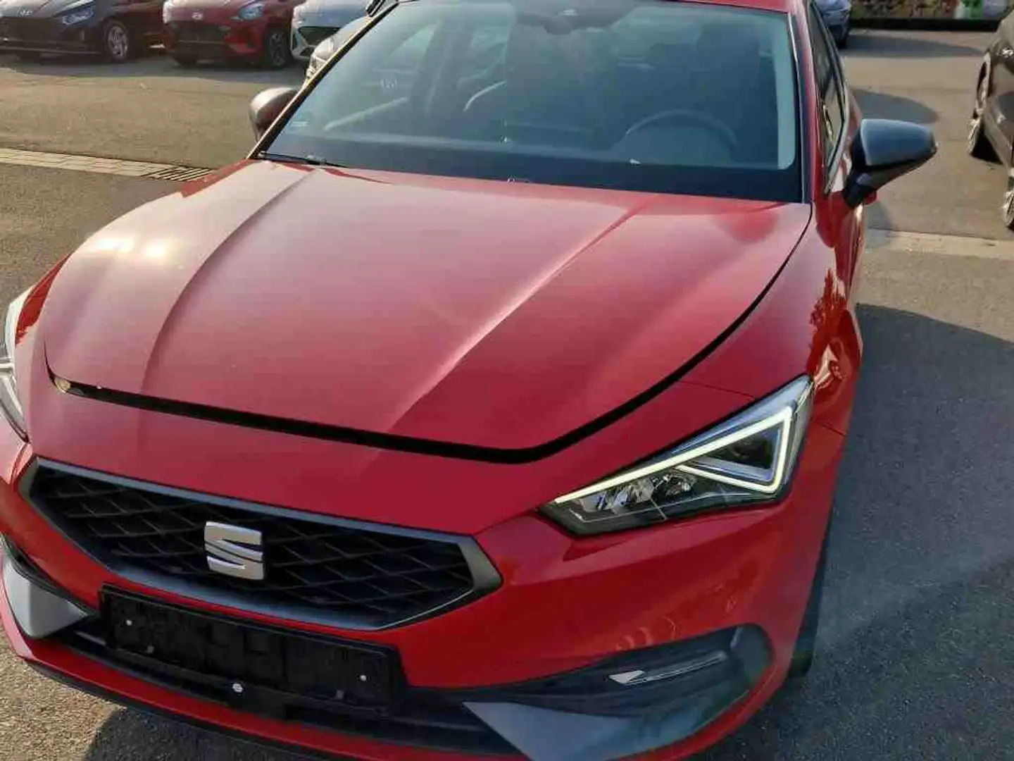 SEAT Leon 1.0 eTSI DSG FR LED+NAV+APP+SHZ+RFK+GRA+17" Rood - 2