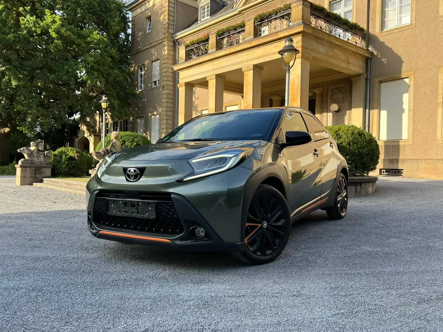 Toyota Aygo X Limited Vert - 1