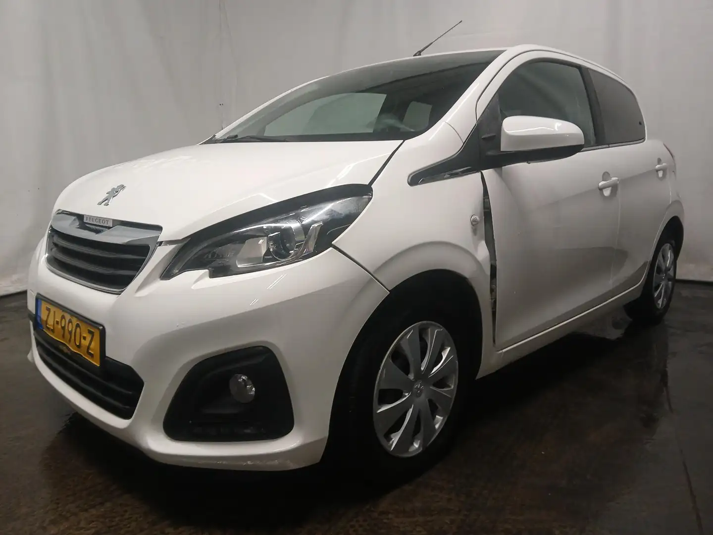 Peugeot 108 1.0 e-VTi Active - Front / Achter Schade Weiß - 2