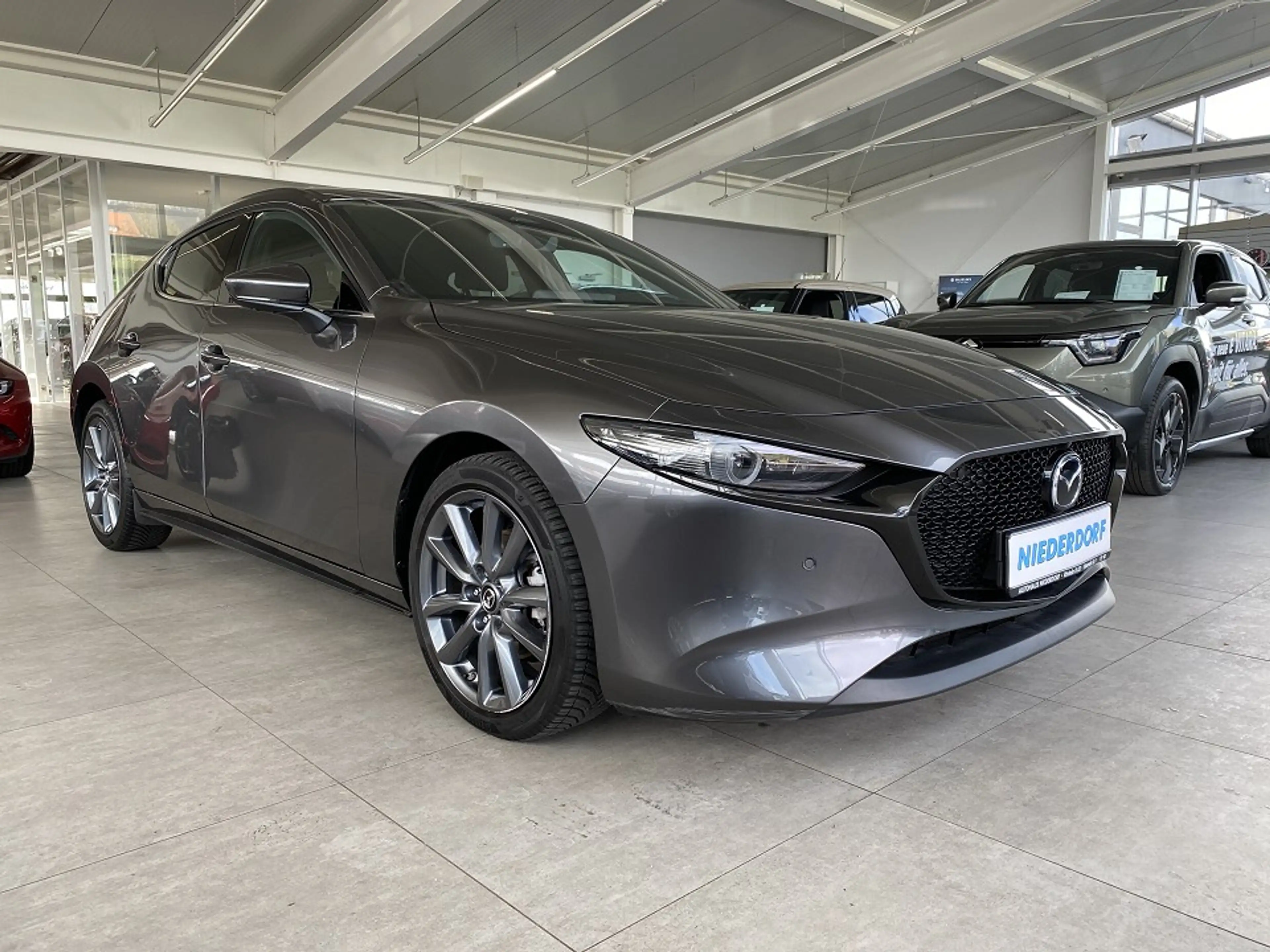 Mazda 3 2.5 Exclusive-Line Garantie 04.2031 Matrix, Bose,