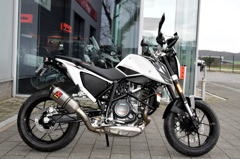 KTM 690 Duke - foto 6