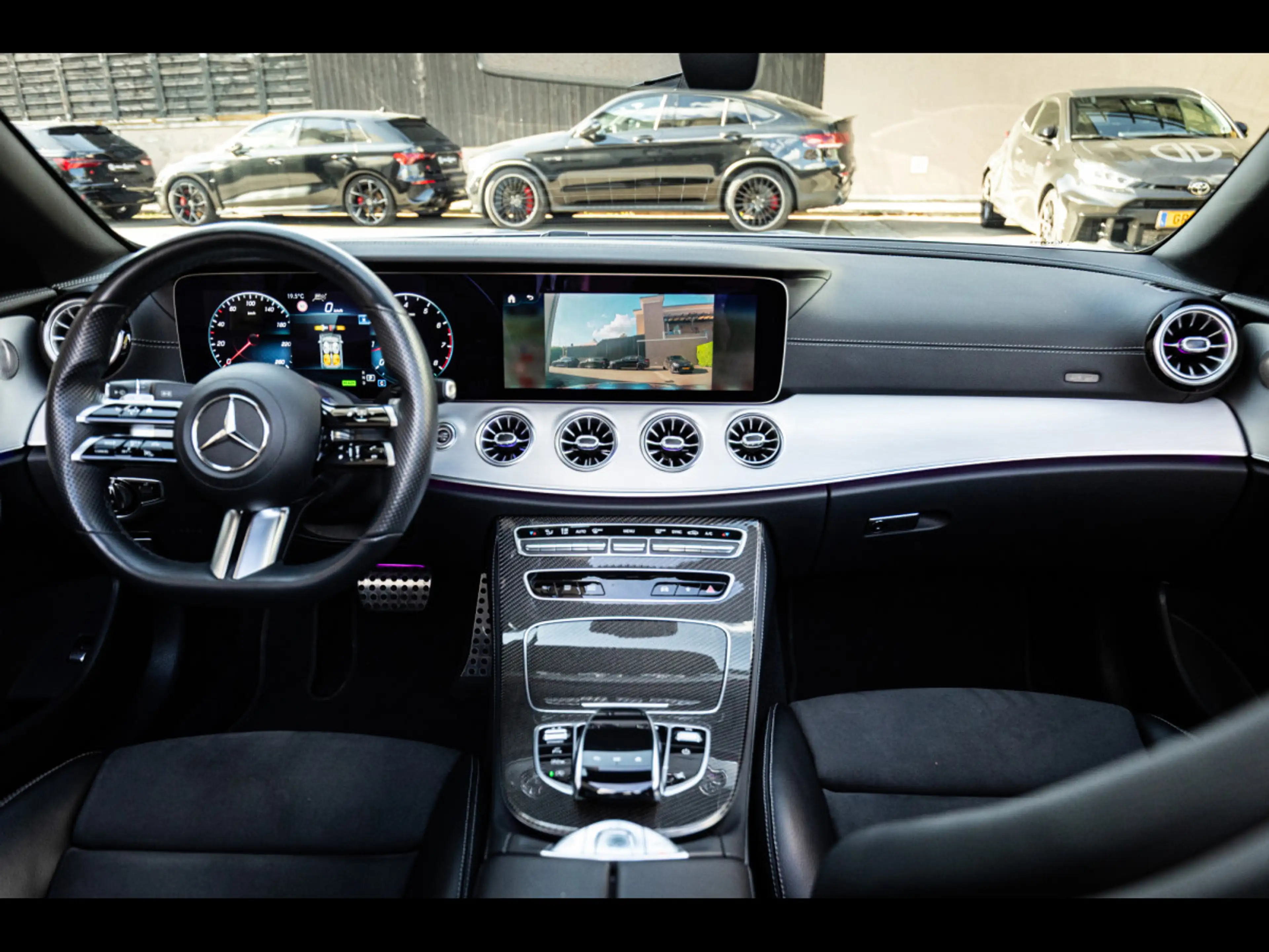Mercedes-Benz E 300 CABRIOLET AMG-LINE°AIRSCARF°AIRCAP°BURM°360°HUD — photo 13