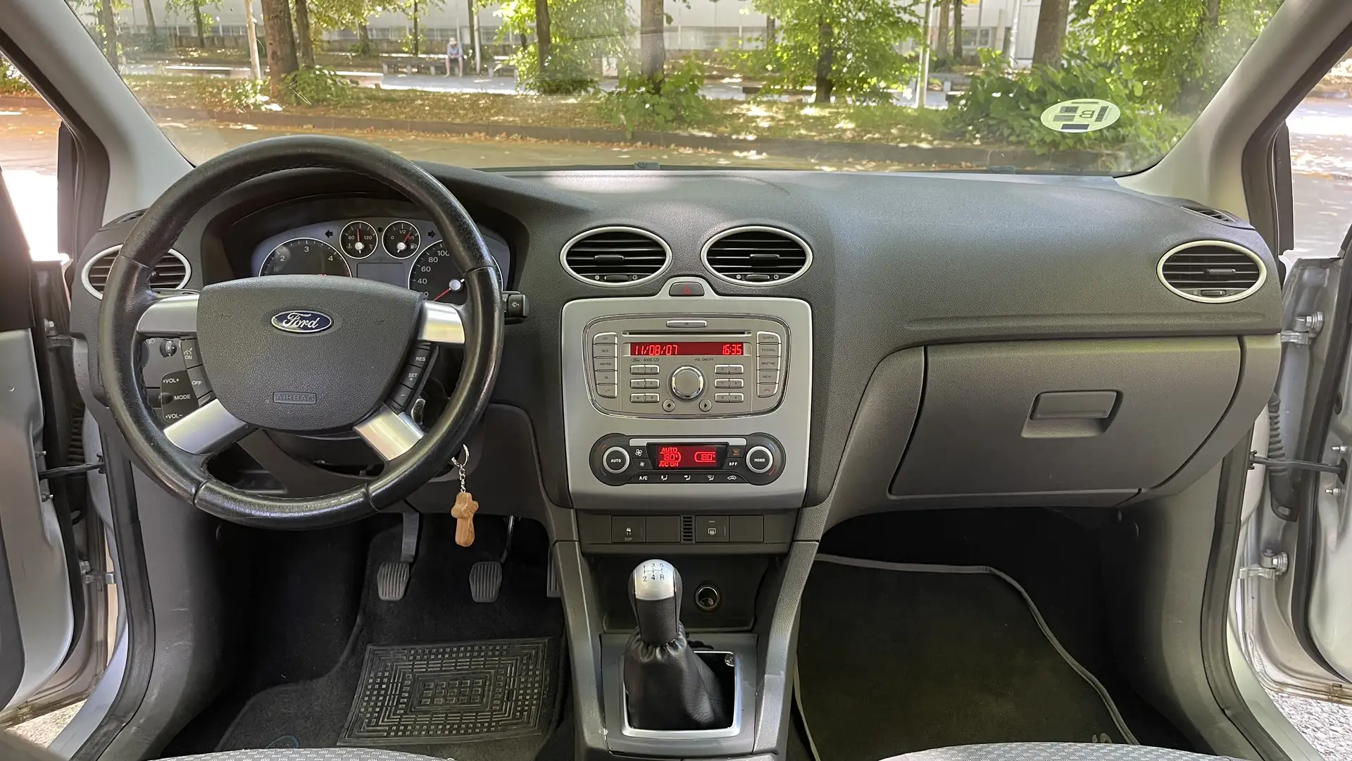Ford Focus 1.8TDCi Trend Plateado - 1