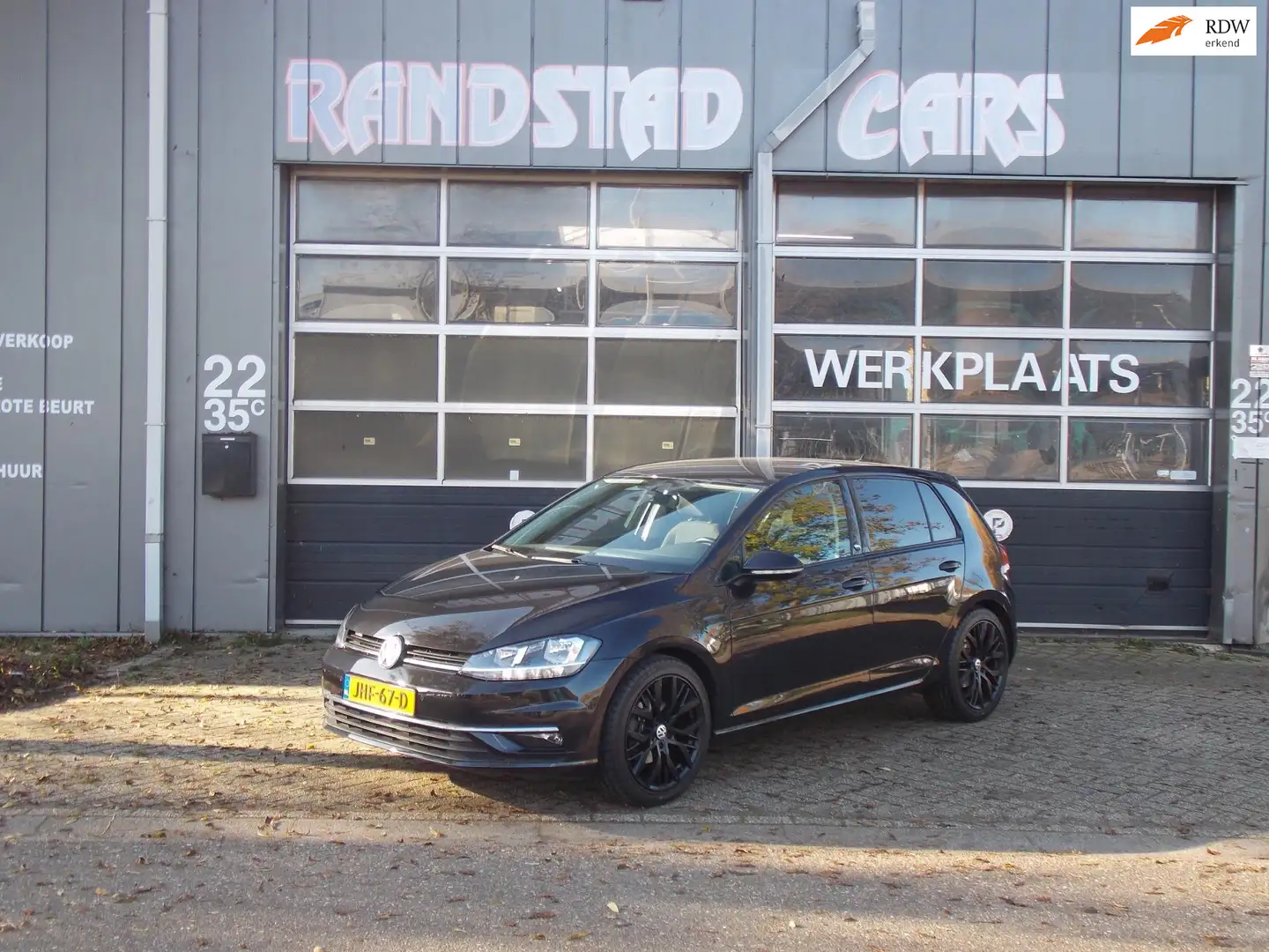 Volkswagen Golf 1.4 TSI Highline Automaat Carplay Airco Elek Pakke Zwart - 1