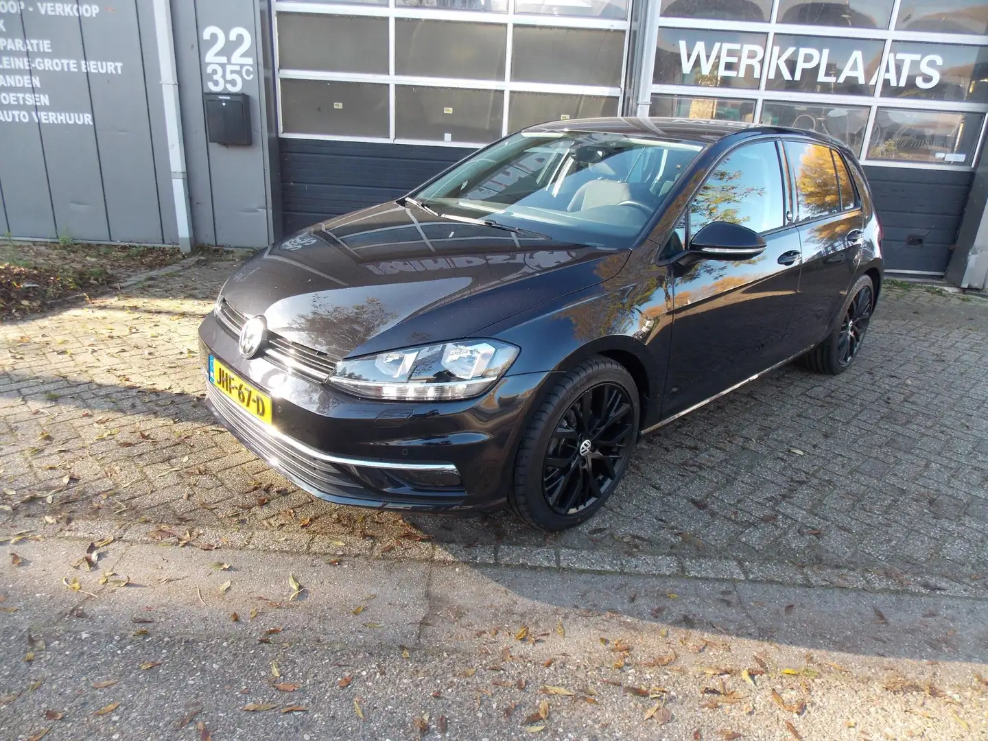 Volkswagen Golf 1.4 TSI Highline Automaat Carplay Airco Elek Pakke Zwart - 2