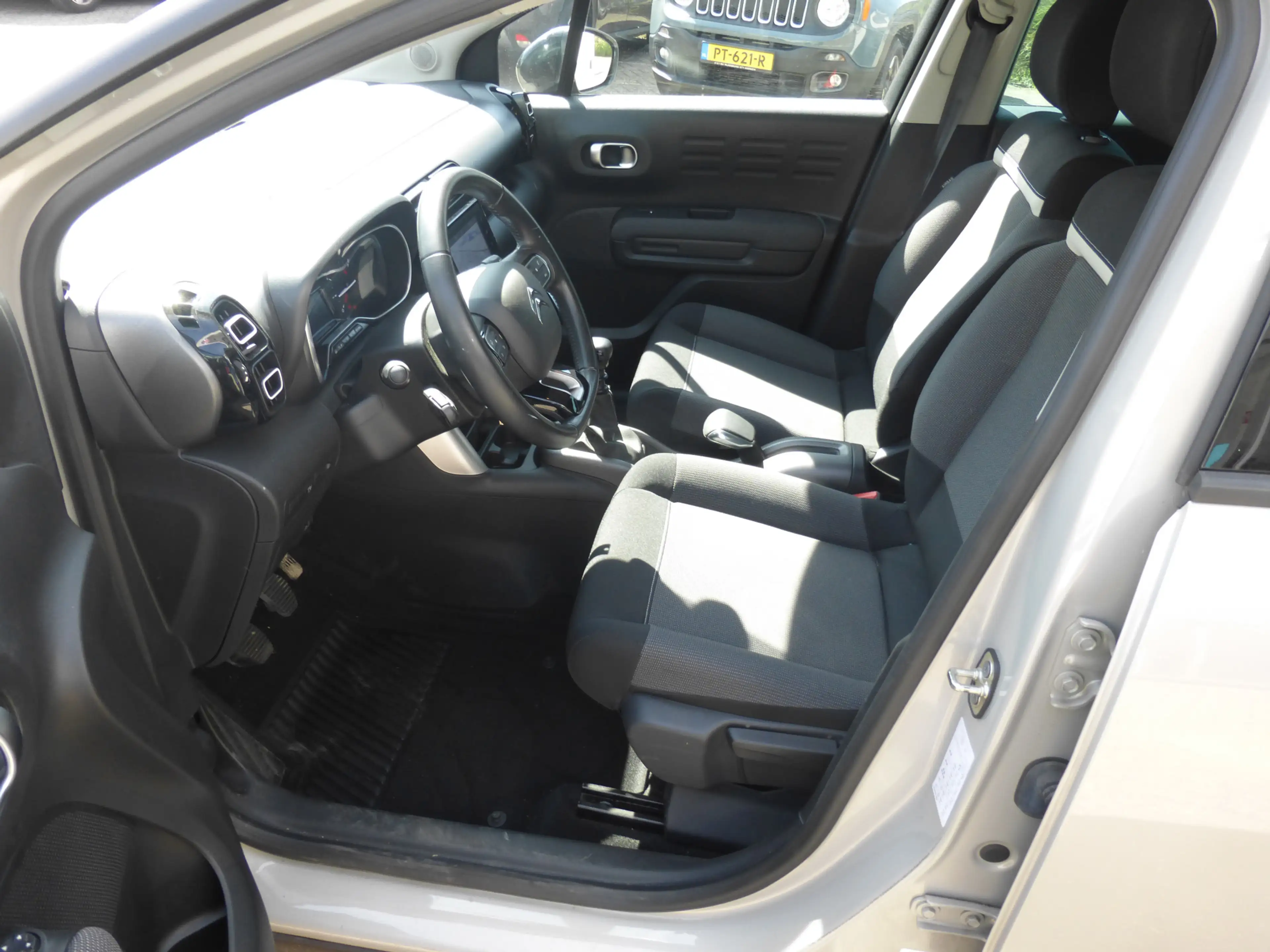 Citroen C3 Aircross 1.2 PureTech Feel — photo 9