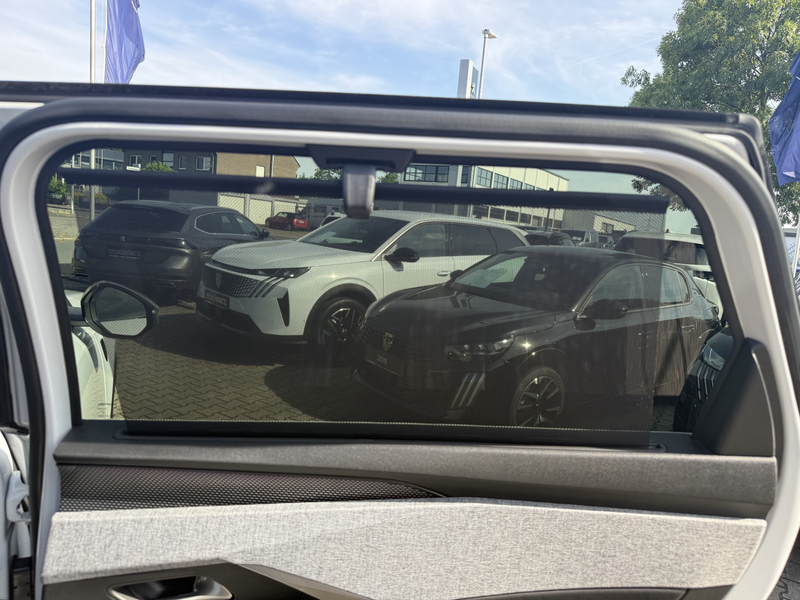 Peugeot 5008 Hybrid 145 GT, Schiebedach, ACC. el. Heckklappe. — photo 15