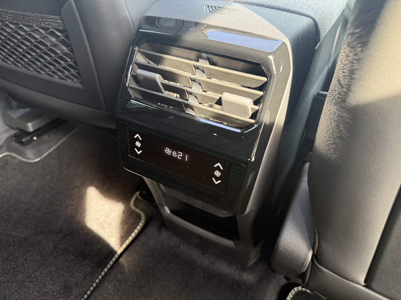 Peugeot 5008 Hybrid 145 GT, Schiebedach, ACC. el. Heckklappe. — photo 14