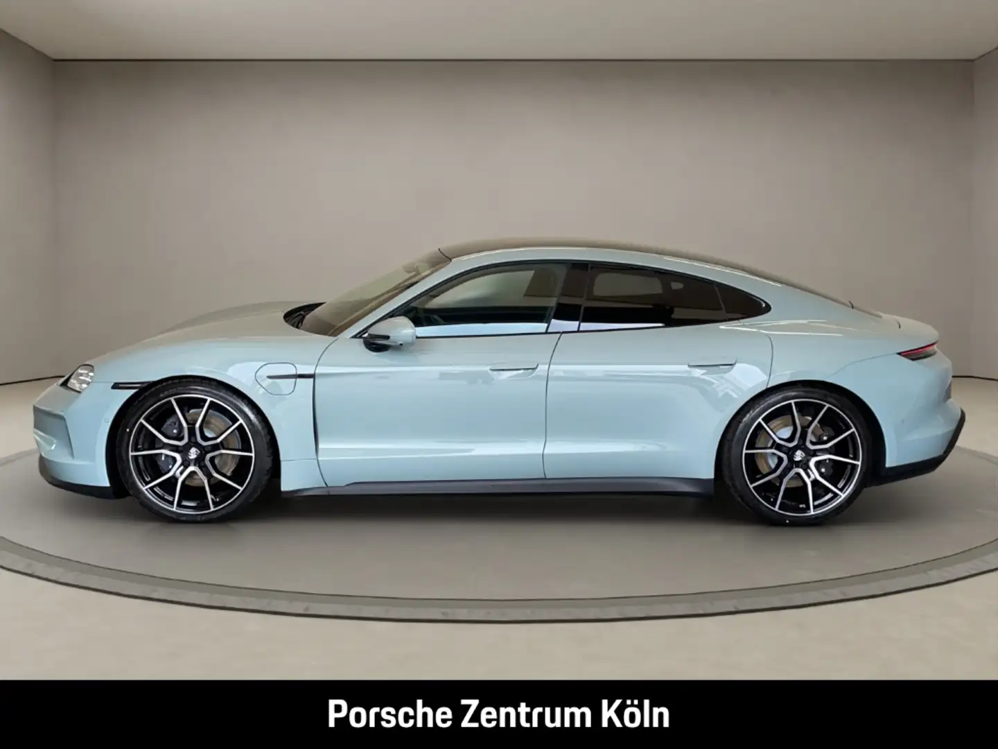 Porsche Taycan Head-Up Surround-View InnoDrive Panorama Grün - 2