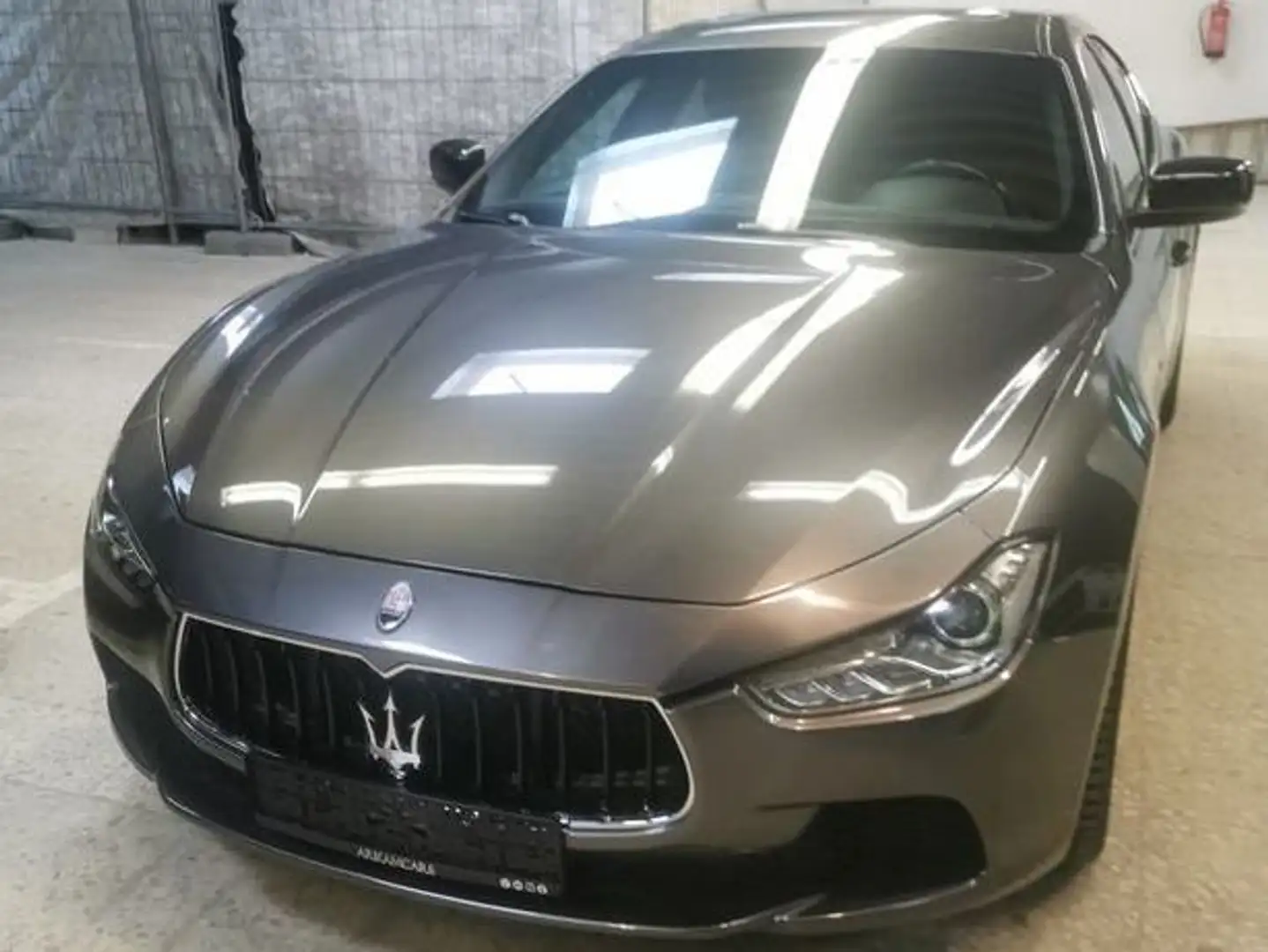 Maserati Ghibli Bi-Xenon Kamera Leder Navi Gepflegt WENIG KM !! Grau - 2