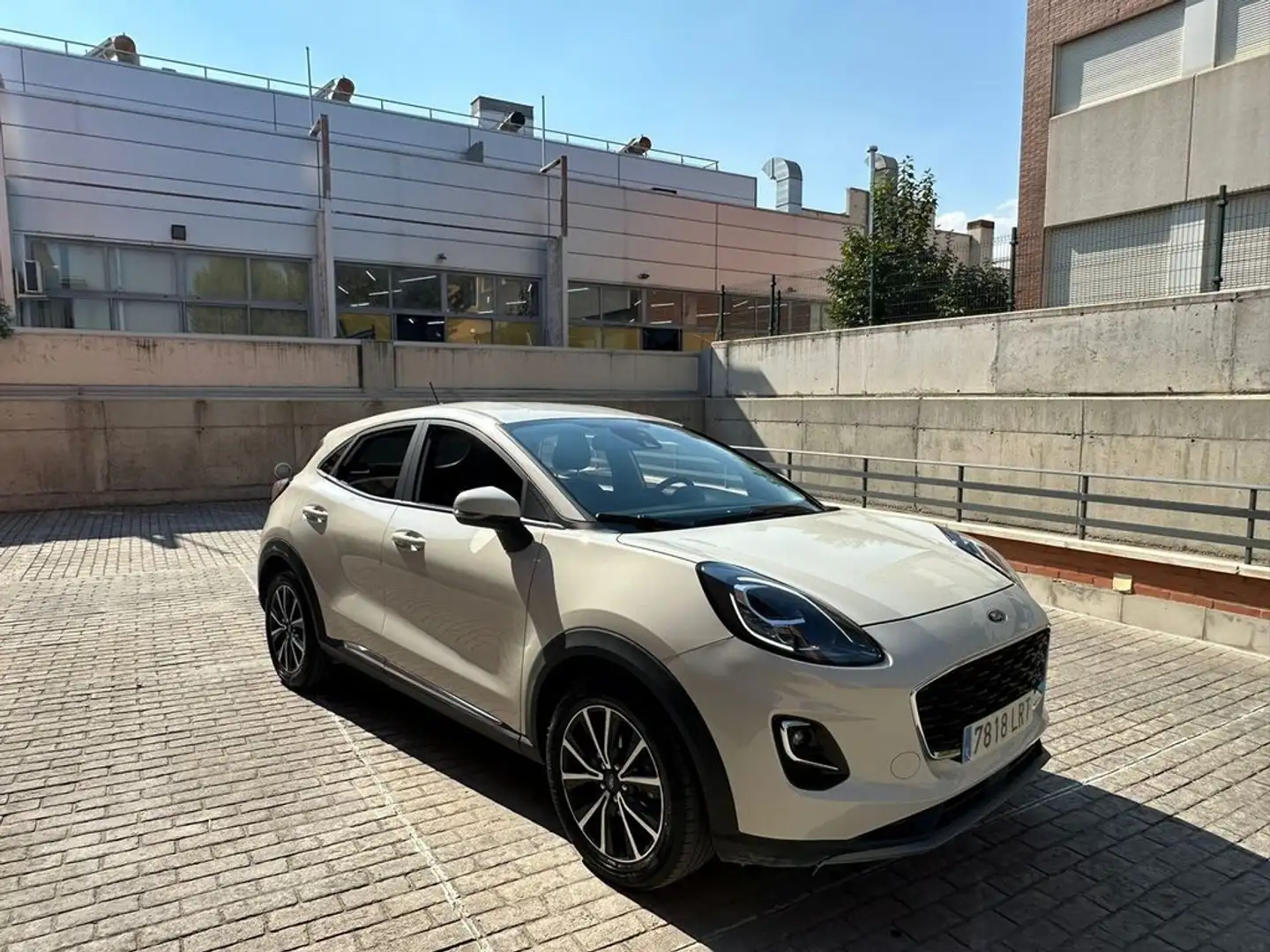 Ford Puma 1.5 Ecoblue Titanium 120 Beige - 2