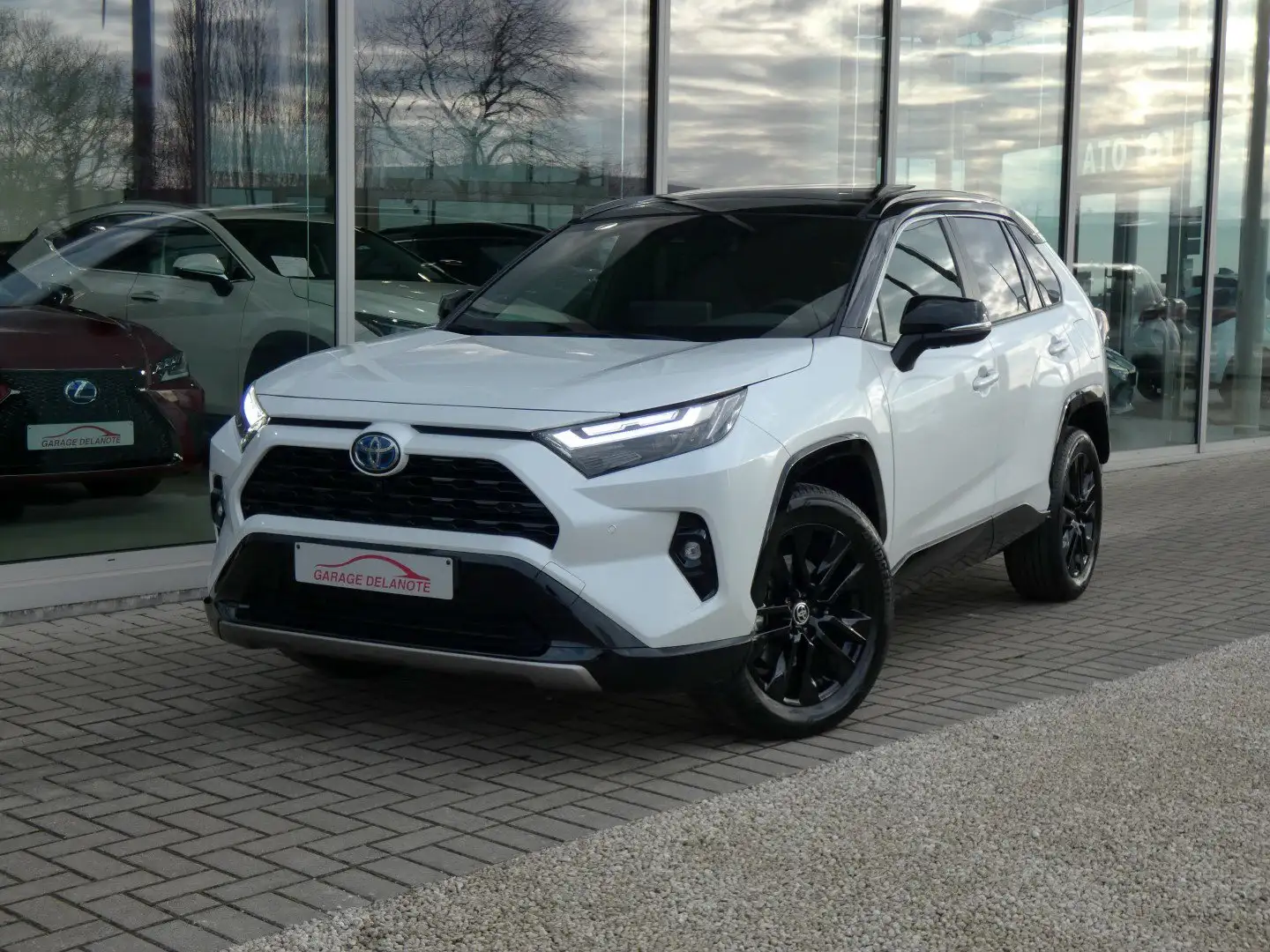 Toyota RAV 4 Hybrid *AWD 4X4* Pano/Open dak +Leder +360Camera Blanc - 2