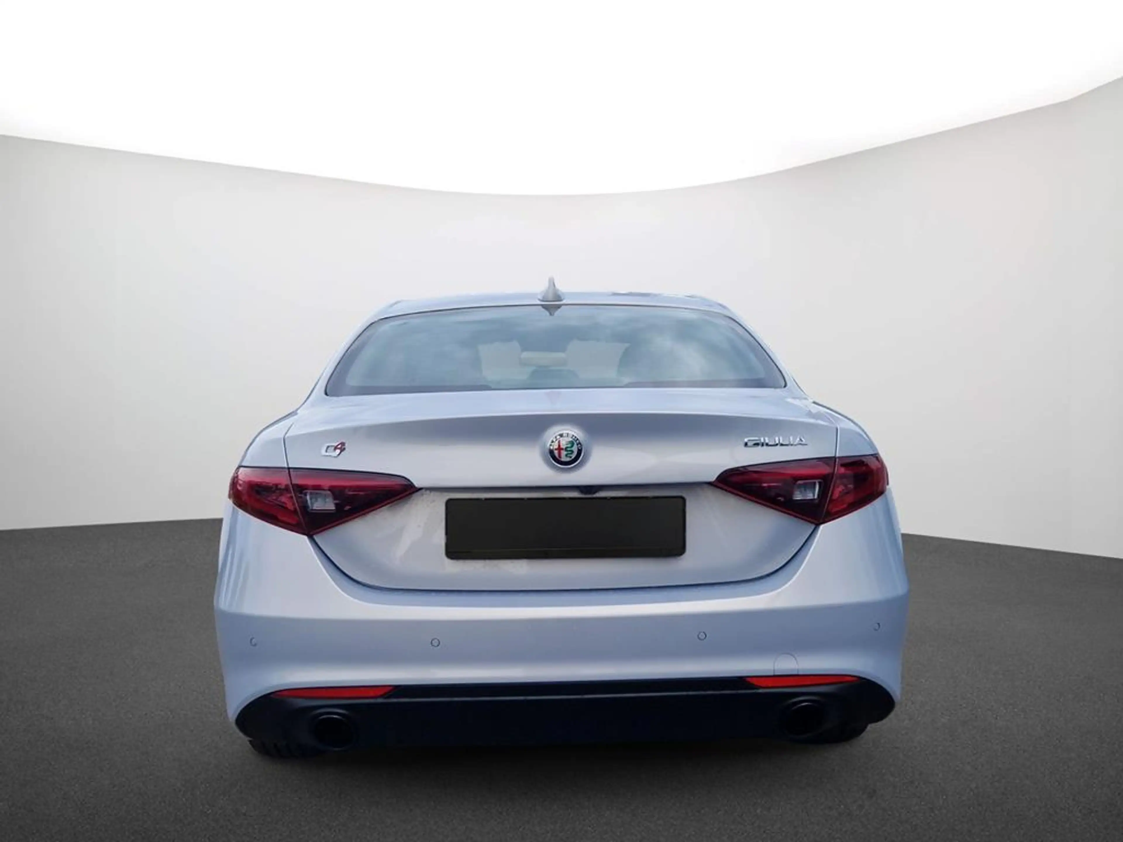 Alfa Romeo Giulia MY22 Ti 2.0 Turbo 16V 206kW (280 PS) AT8 - Q4 — photo 4