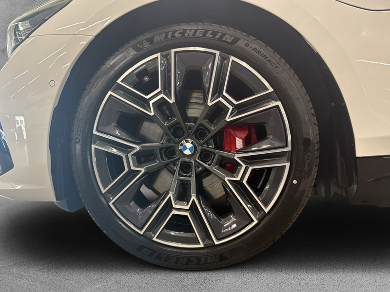 BMW 550 M Sport e xDrive Touring LM20''*M SPORT PRO* HuD — photo 7