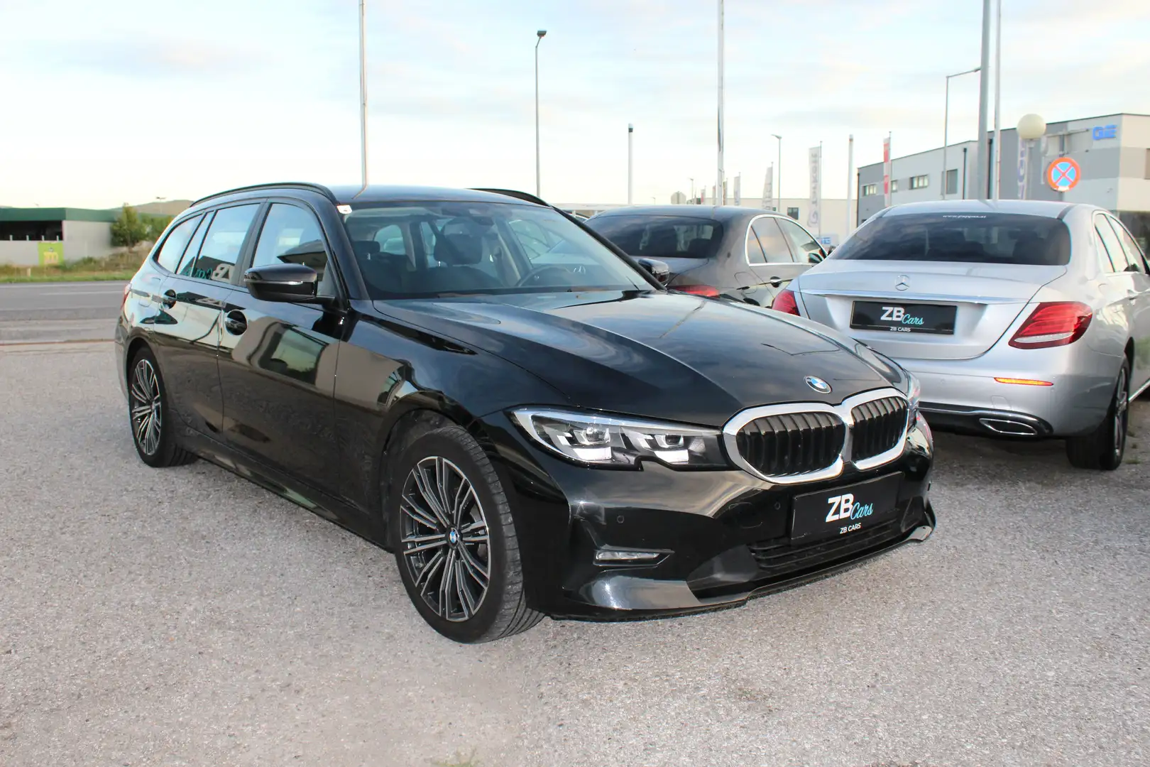 BMW 318 318 d 48 V Touring Aut. Noir - 2