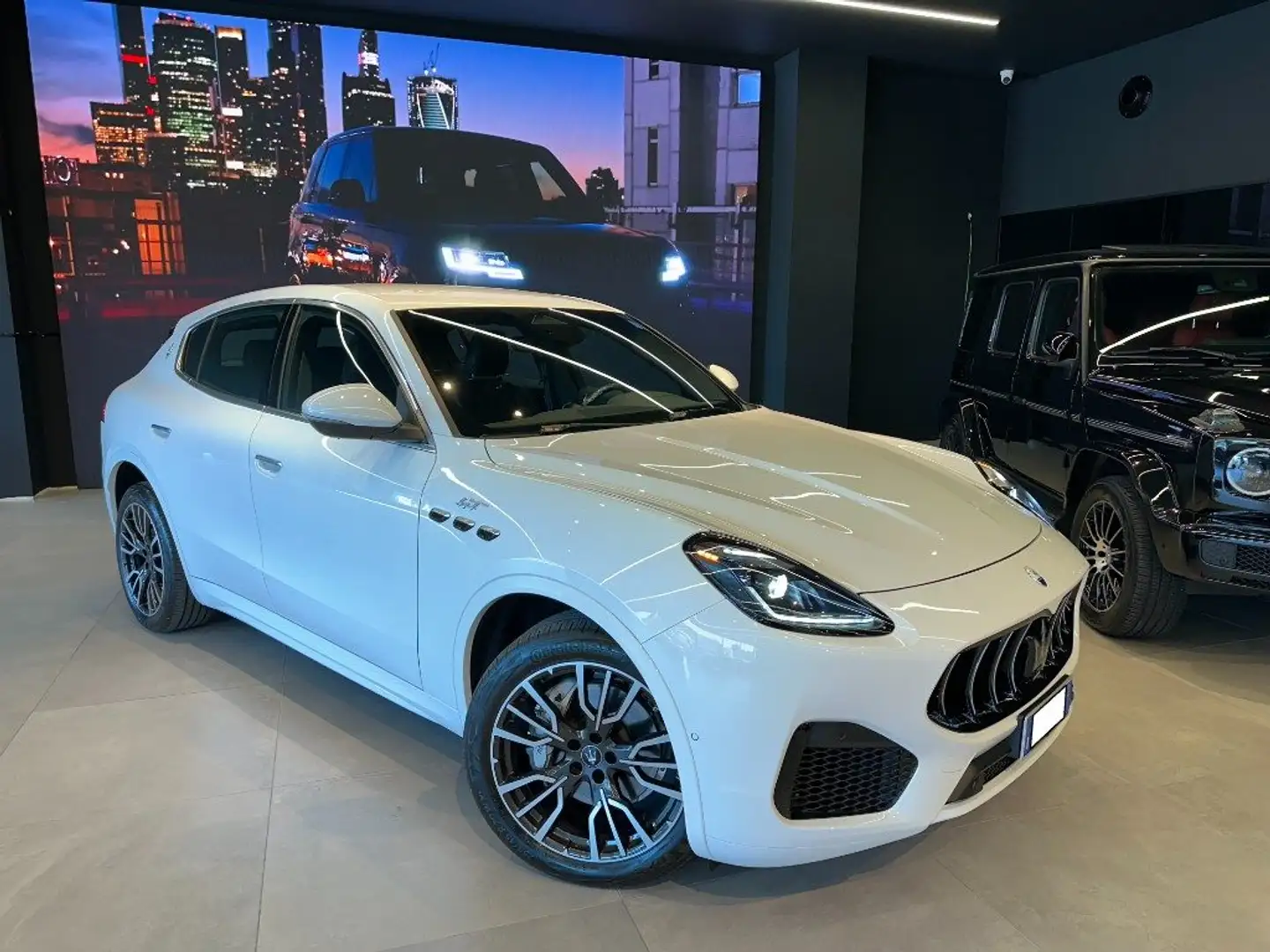 Maserati Grecale MHEV 300 CV AWD GT Bianco - 1