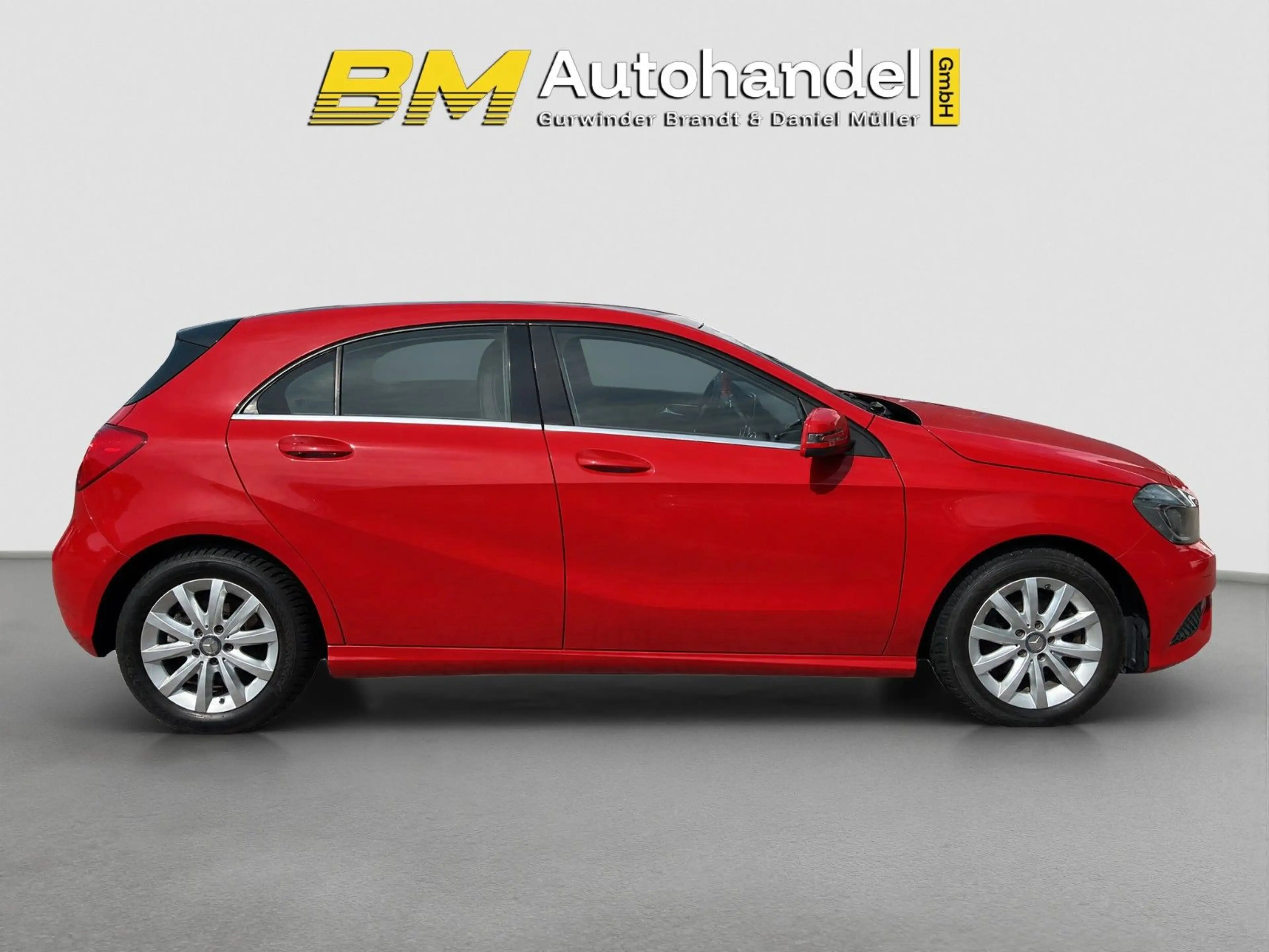 Mercedes-Benz A 180 *Urban*Xenon*Navi*PDC*Klima* — photo 4