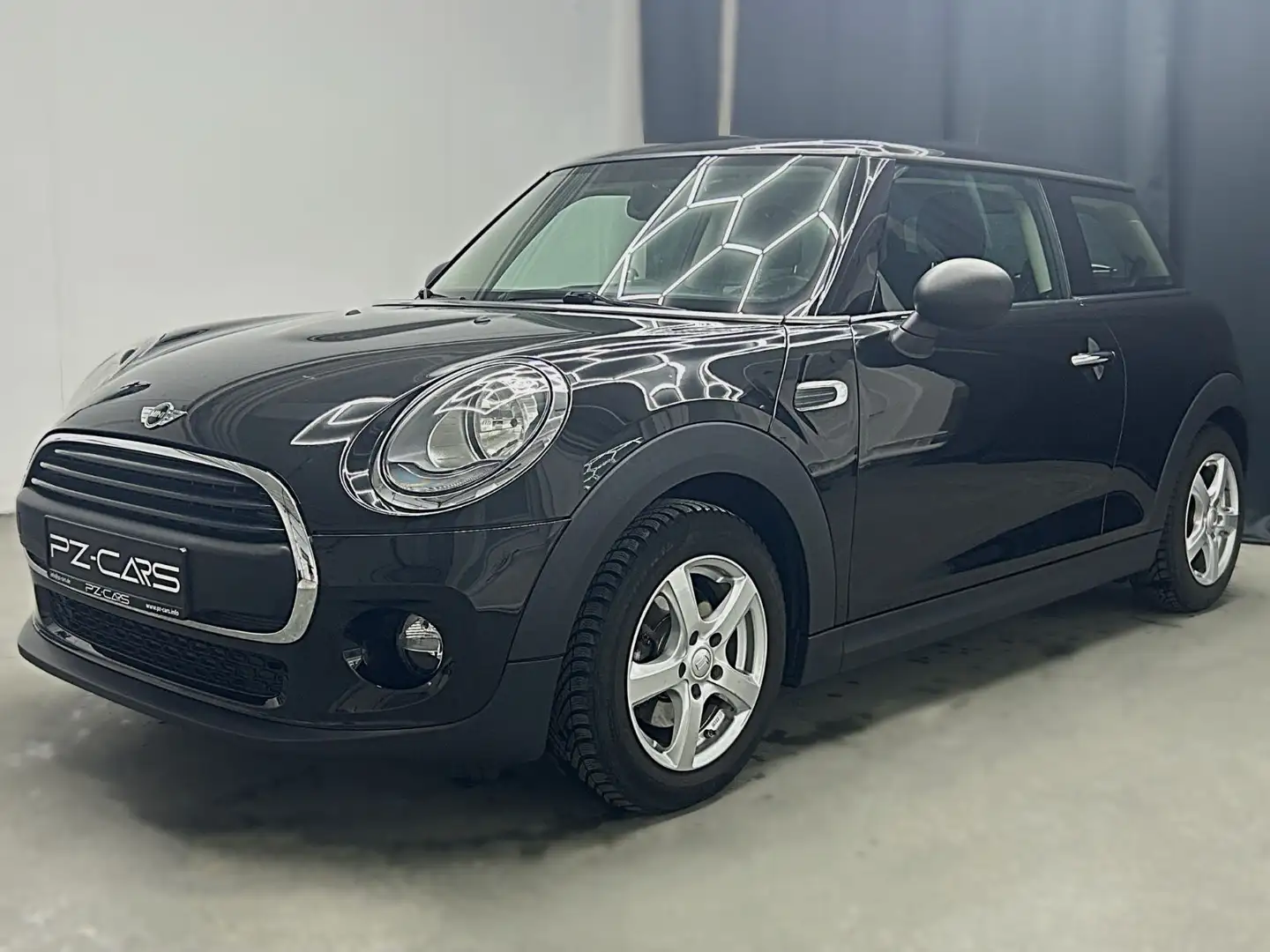 MINI One One|Sitzheizung|Einparkhilfe-hinten|Radio|AUX-IN Schwarz - 1