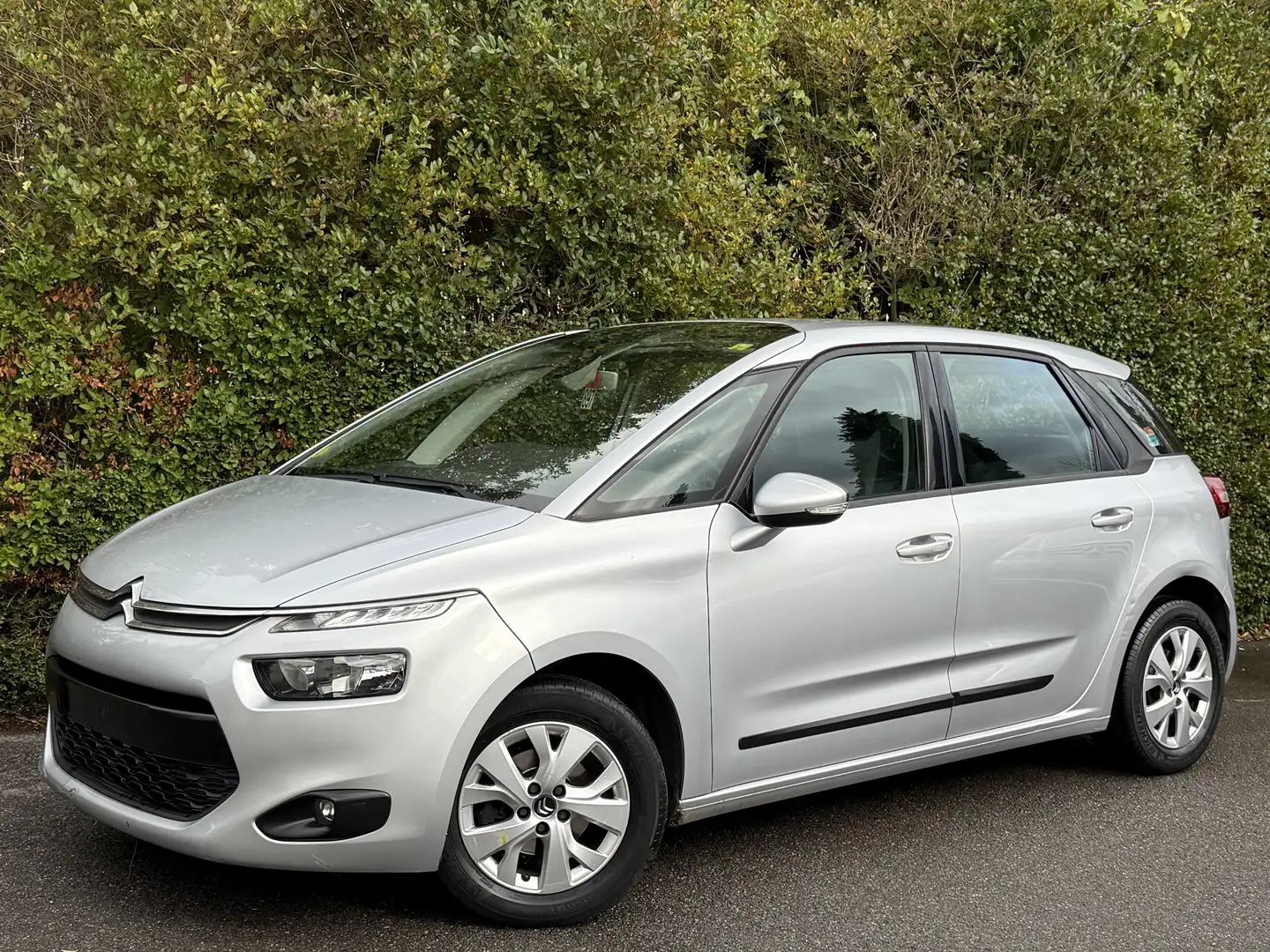 Citroen C4 Picasso 1.6 BlueHDi+NAVI+AIRCO+CARNET+JANTES+EURO 5B Grijs - 1