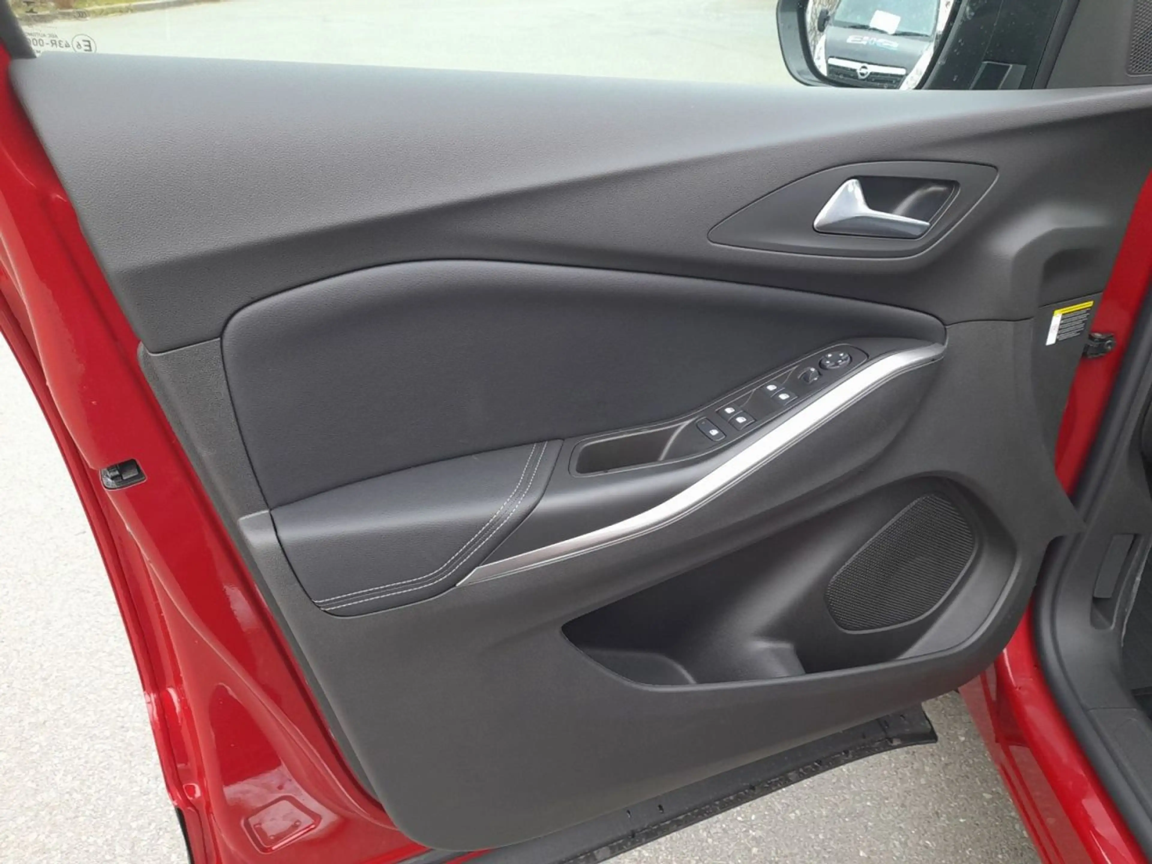 Opel Grandland 1.2 Turbo — photo 8