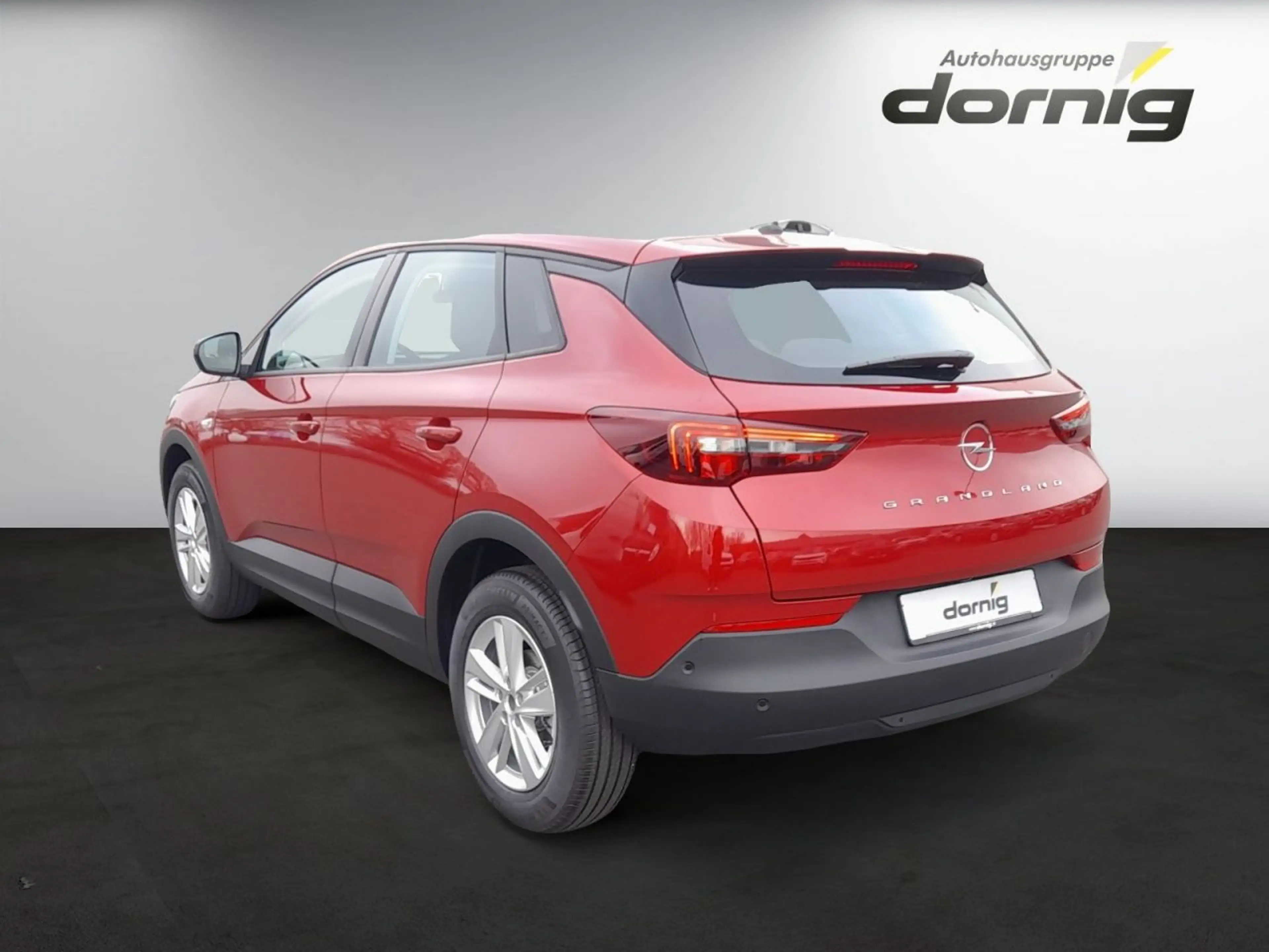 Opel Grandland 1.2 Turbo — photo 5
