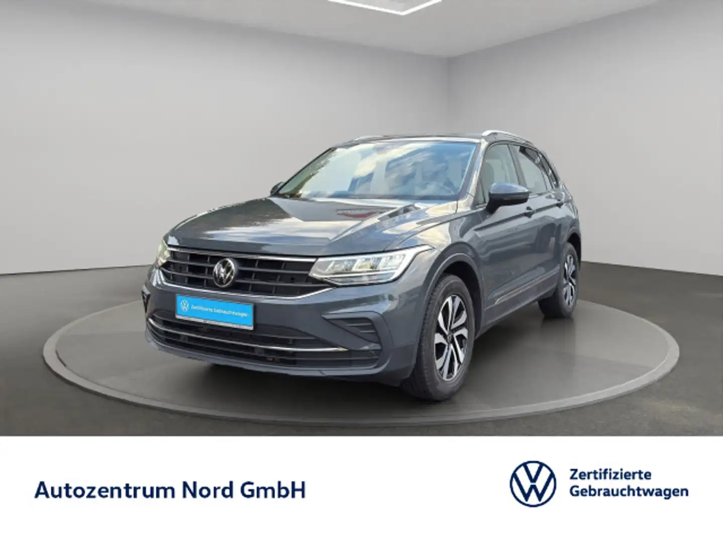 Volkswagen Tiguan 1.5 TSI DSG Active AHK+NAVI+PANO+LED+ACC Grau - 1