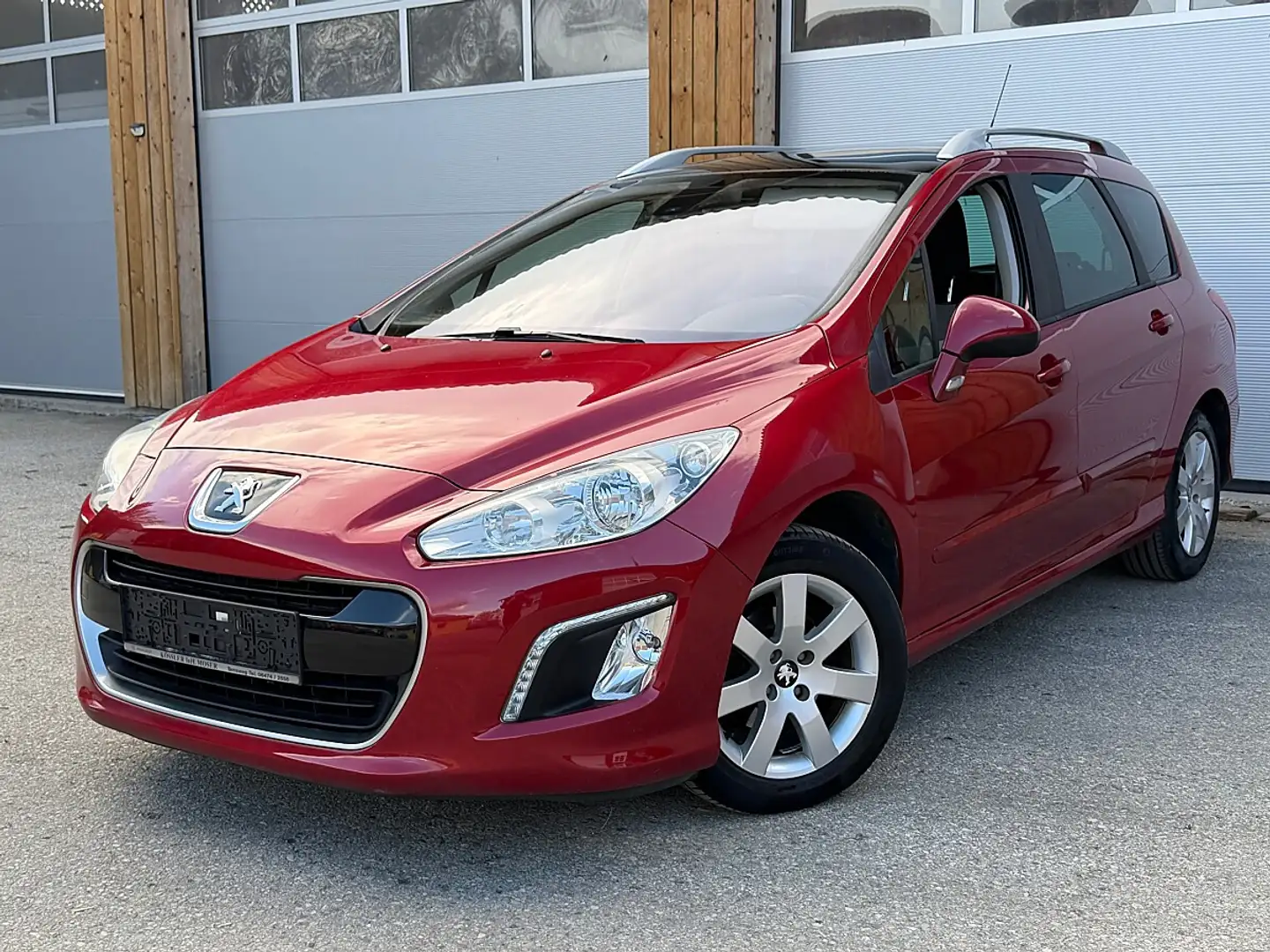 Peugeot 308 SW 1,6 HDi 95 Active Rot - 1