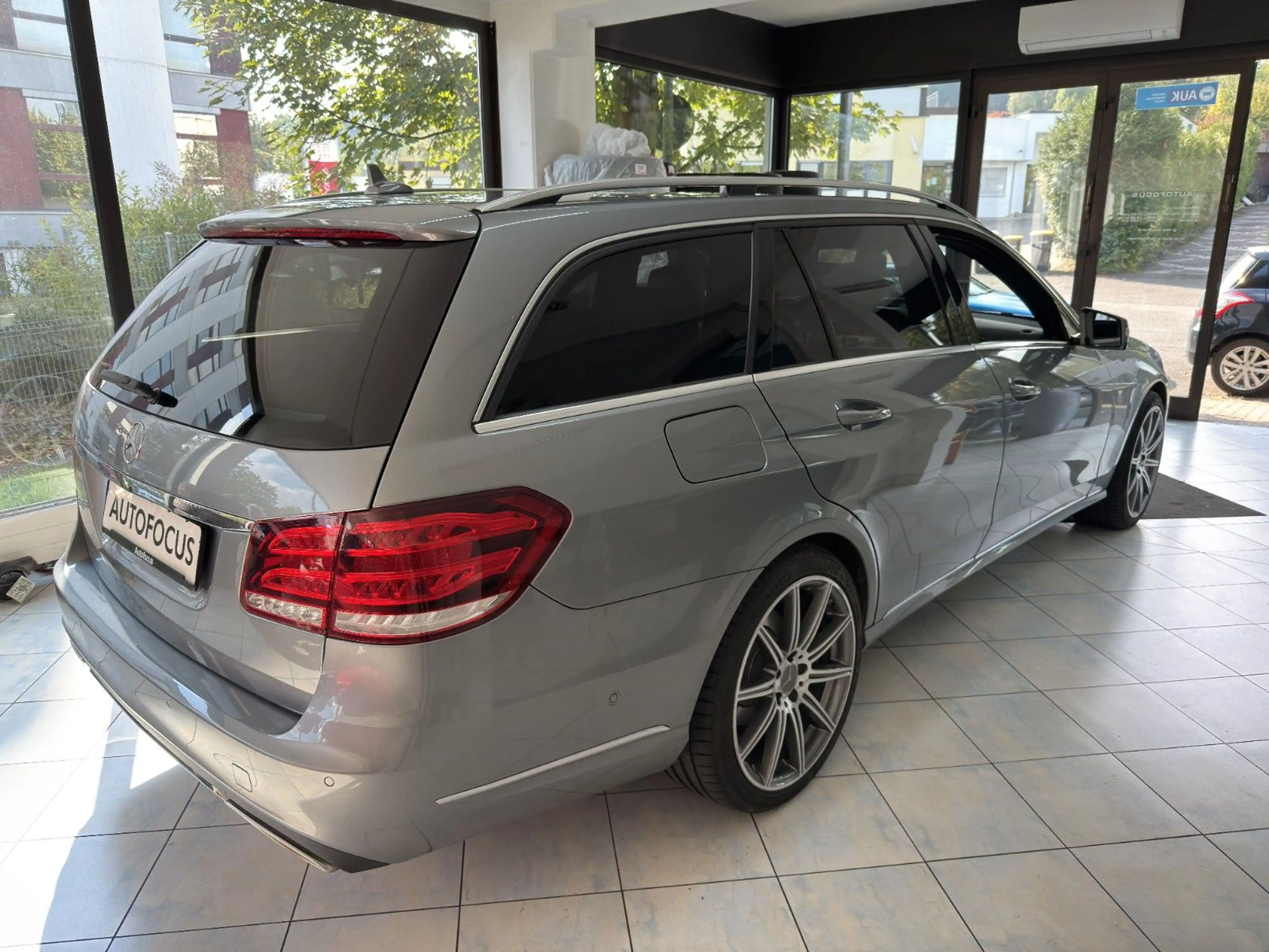 Mercedes-Benz E 350 CDI T-Modell BlueTec Avantgarde*AHK*Pano — photo 6