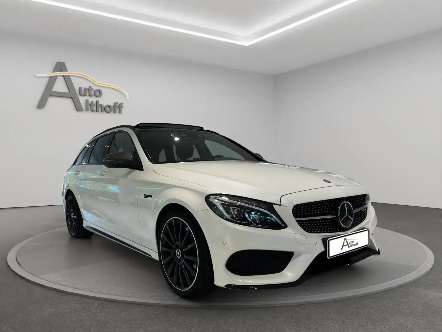 Mercedes-Benz C 43 AMG C43 AMG T Aut. AHK COMAND ILS 360° PANO KAM HUD White - 1