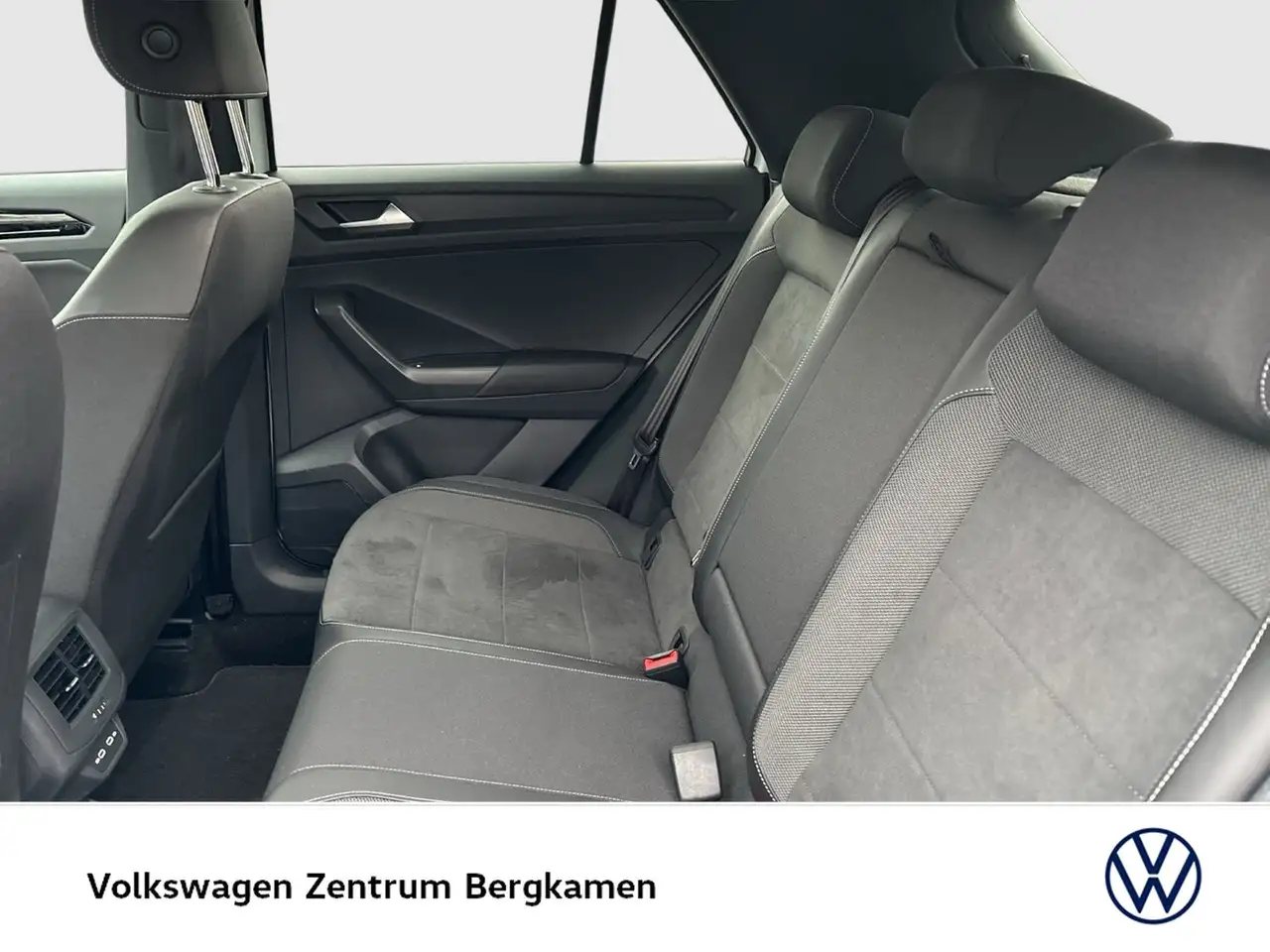 Volkswagen T-Roc 1.0 R-LINE CAM ACC NAVI LM17 LED+ CARPLAY 9