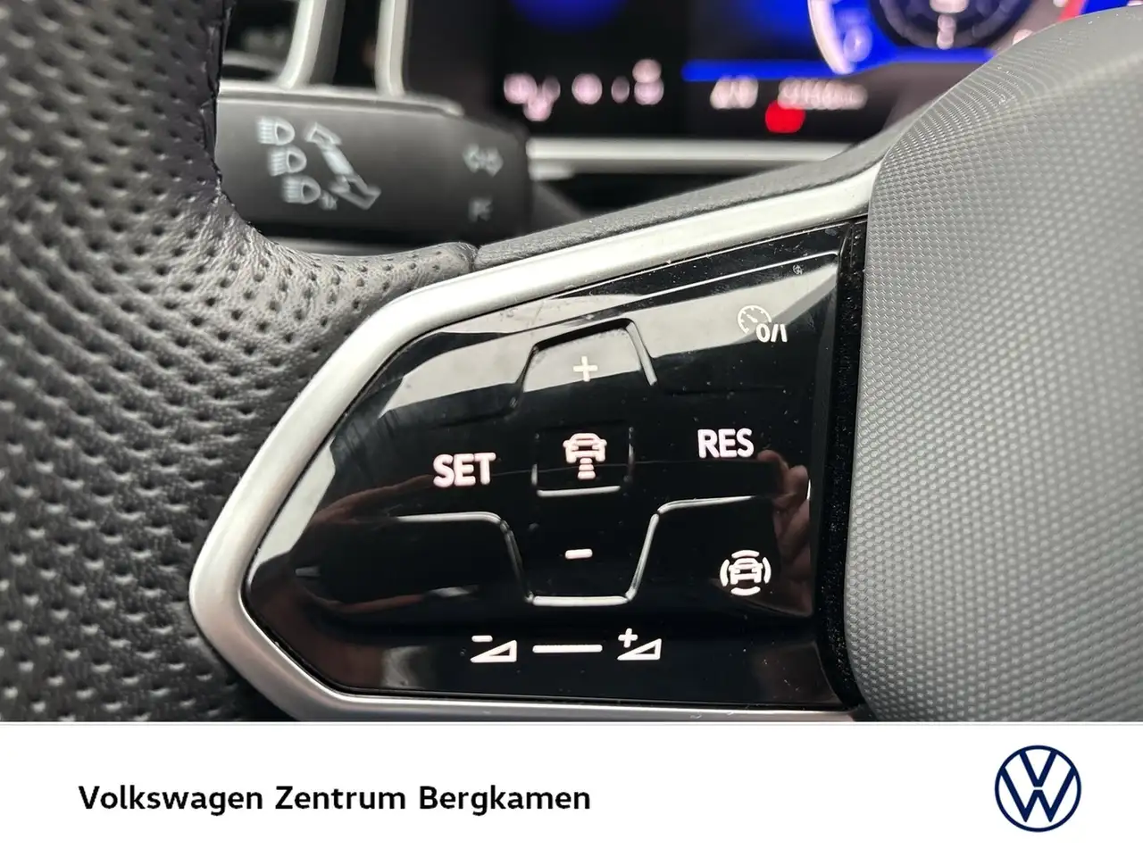 Volkswagen T-Roc 1.0 R-LINE CAM ACC NAVI LM17 LED+ CARPLAY 15