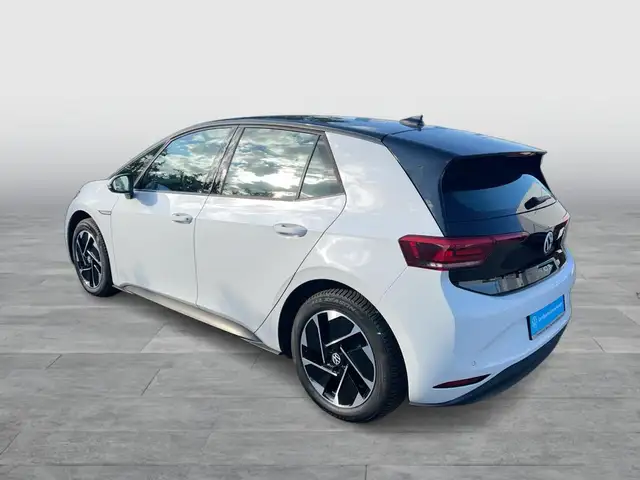 Volkswagen Id.3 view 3