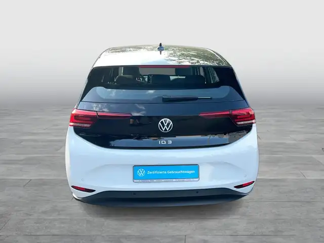 Volkswagen Id.3 view 4