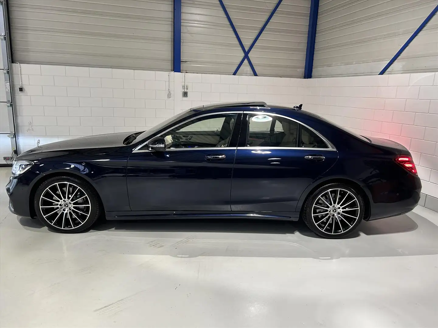 Mercedes-Benz S 560 469pk V8T 4M, AMG-Line, Pano, Burmester, Soft-clos Blauw - 2