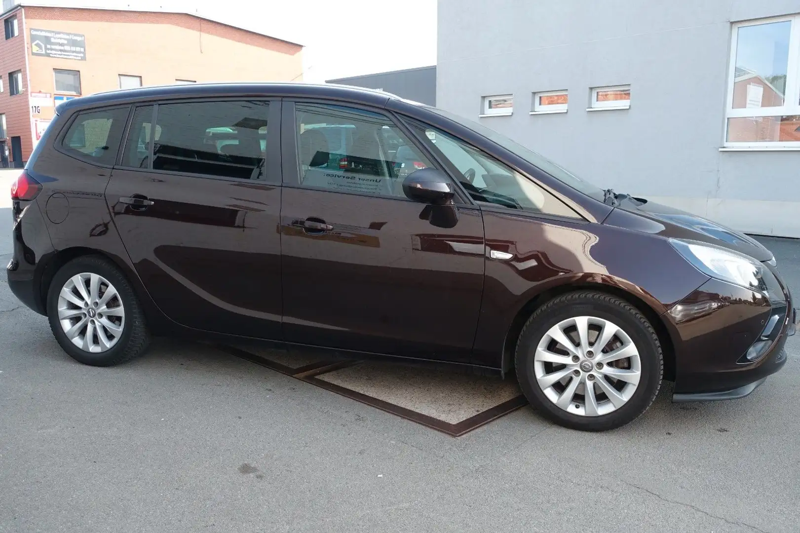 Opel Zafira C Tourer Active/TÜV+SER. NEU/1.HAND/7-S./ Kahverengi - 2