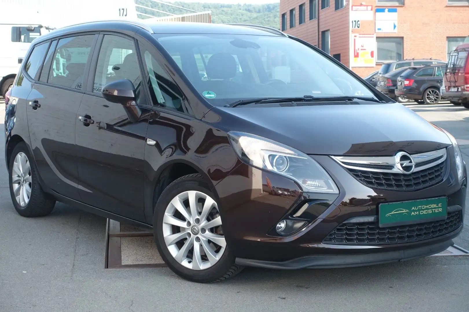Opel Zafira C Tourer Active/TÜV+SER. NEU/1.HAND/7-S./ Kahverengi - 1