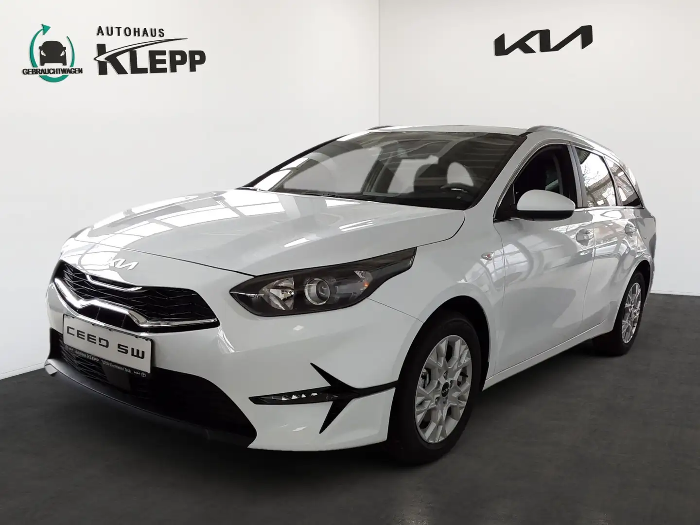 Kia Ceed SW / cee'd SW 1.5 T 140 DCT 7 Vision KOMF + NAV Weiß - 1