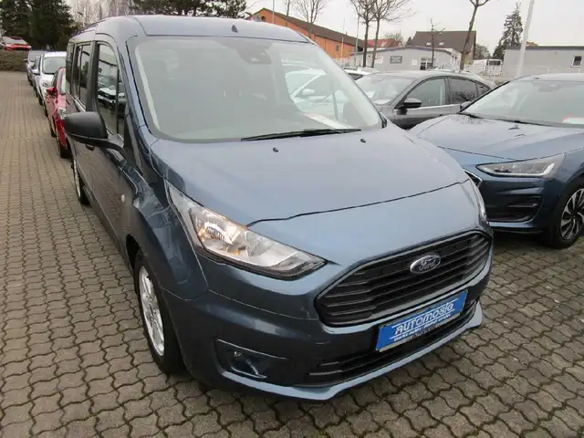 Ford Grand Tourneo Trend