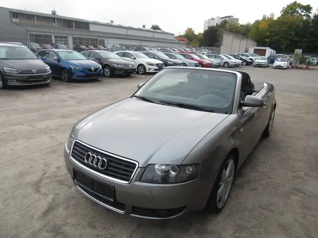 Audi A4 Cabriolet 3.0 quattro,AUTOMATIK,LEDER.